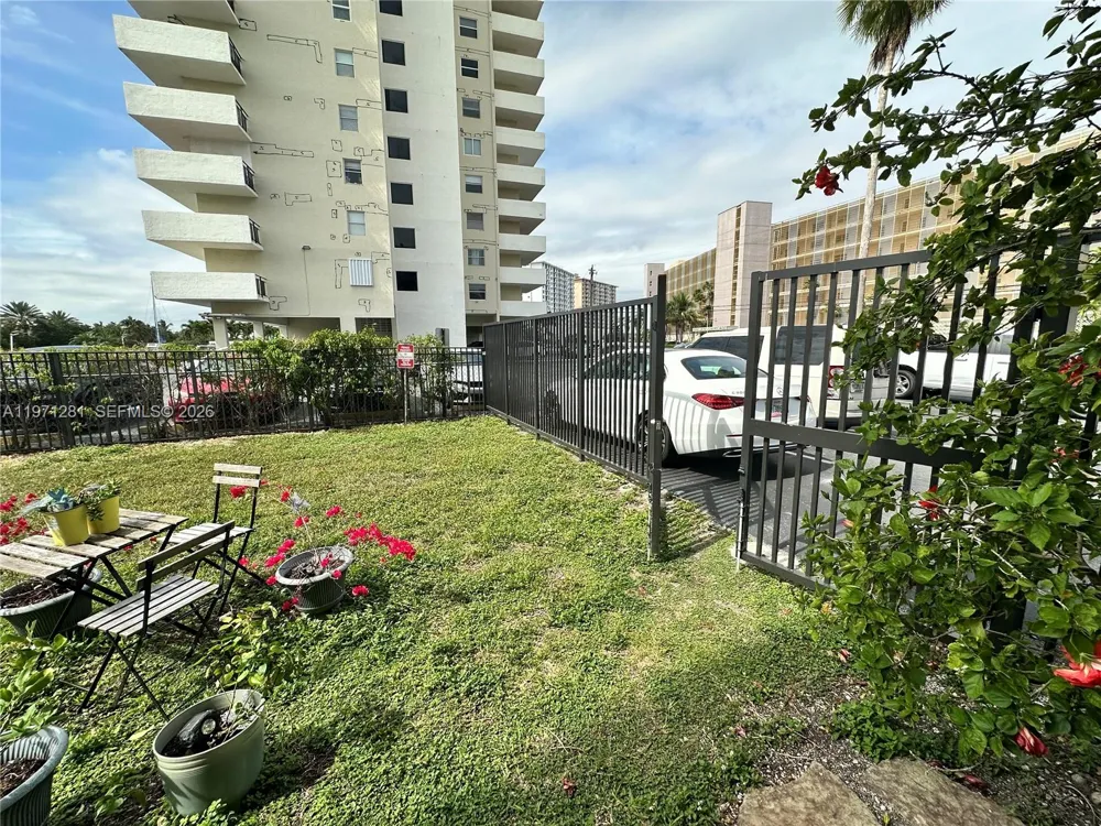 301 Golden Isles Dr #114 Hallandale Beach, FL 33009