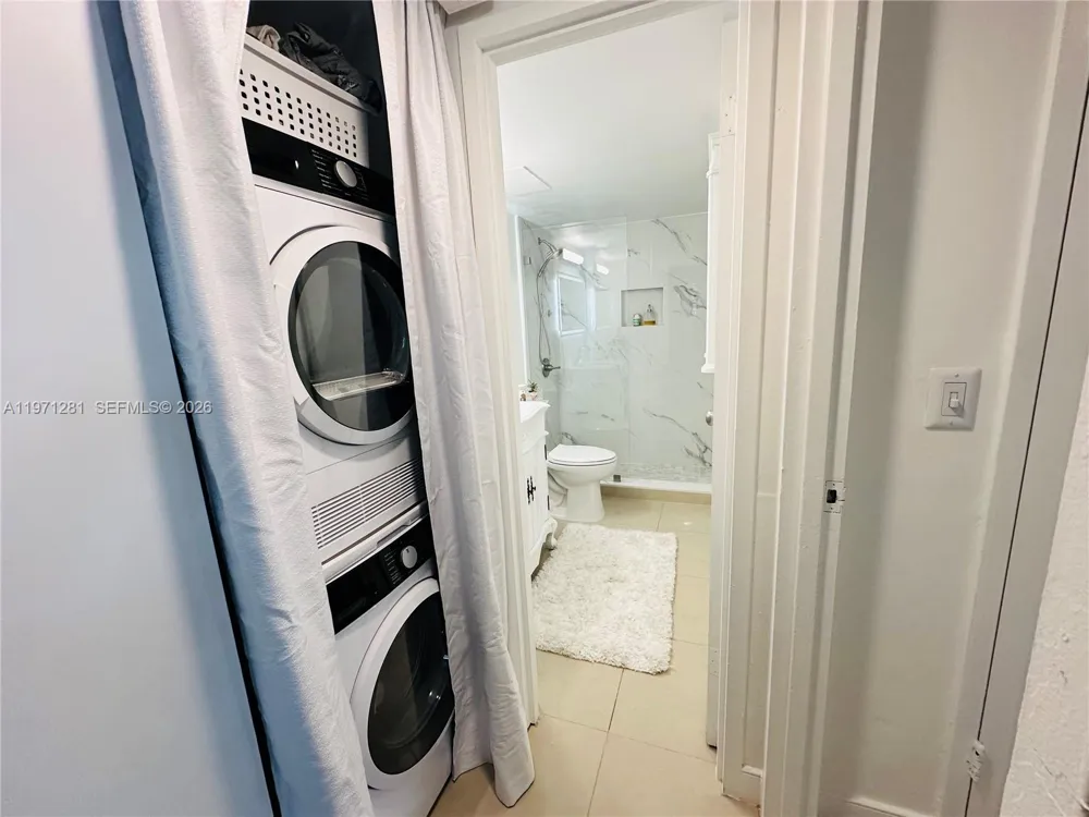 301 Golden Isles Dr #114 Hallandale Beach, FL 33009