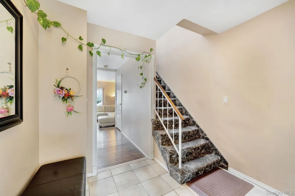 11 Manors Drive Jericho, NY 11753