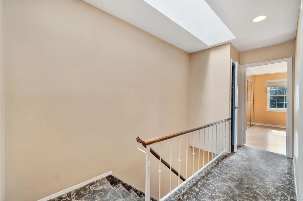 11 Manors Drive Jericho, NY 11753