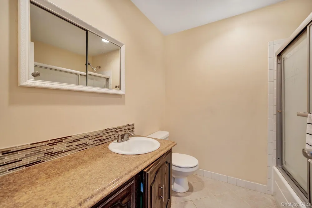 11 Manors Drive Jericho, NY 11753