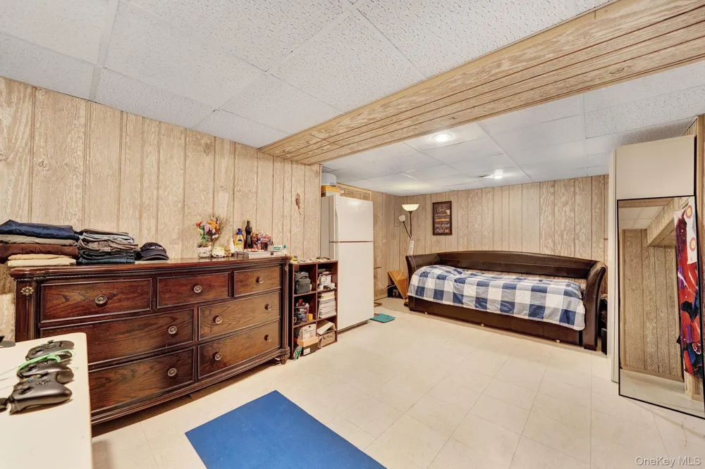 11 Manors Drive Jericho, NY 11753