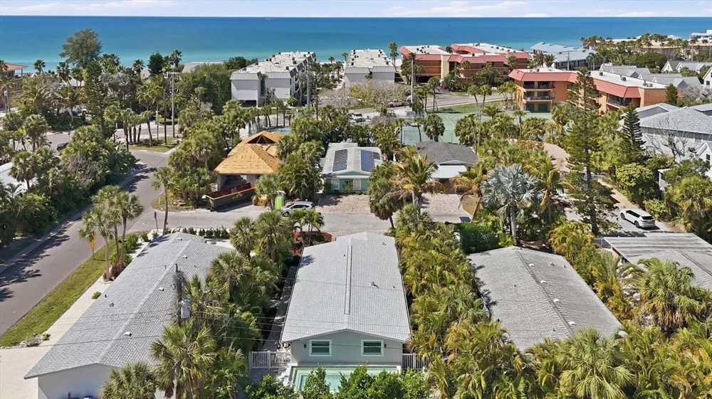 5803 DE PALMAS AVENUE Holmes Beach, FL 34217
