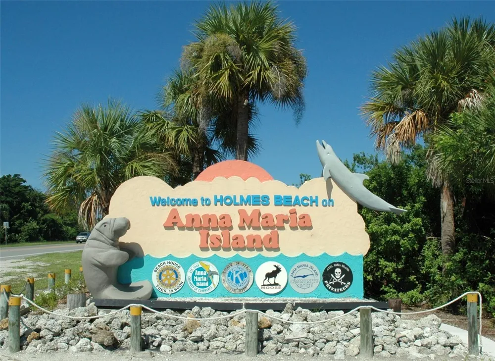 5803 DE PALMAS AVENUE Holmes Beach, FL 34217