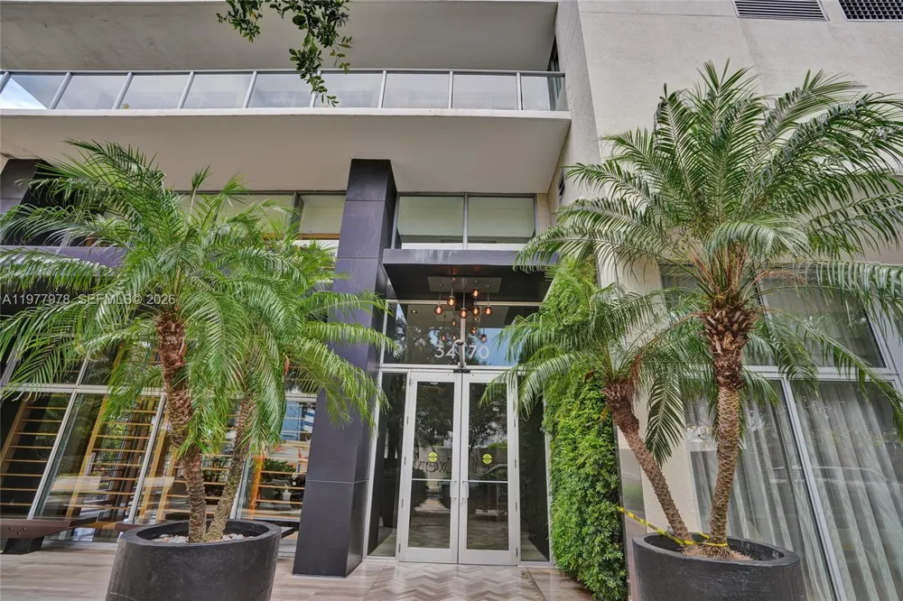 3470 E Coast Ave #H0708 Miami, FL 33137
