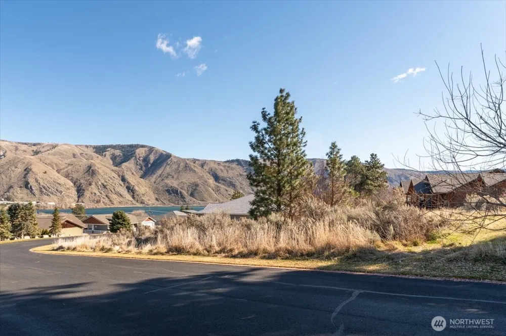 15315 Lakeview Street Entiat, WA 98822