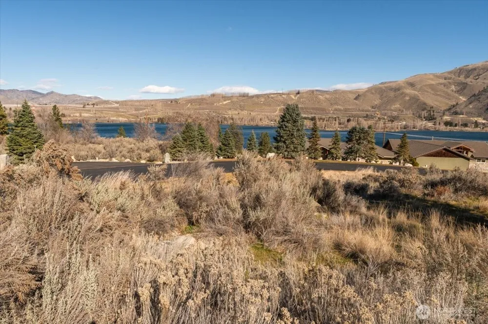 15315 Lakeview Street Entiat, WA 98822