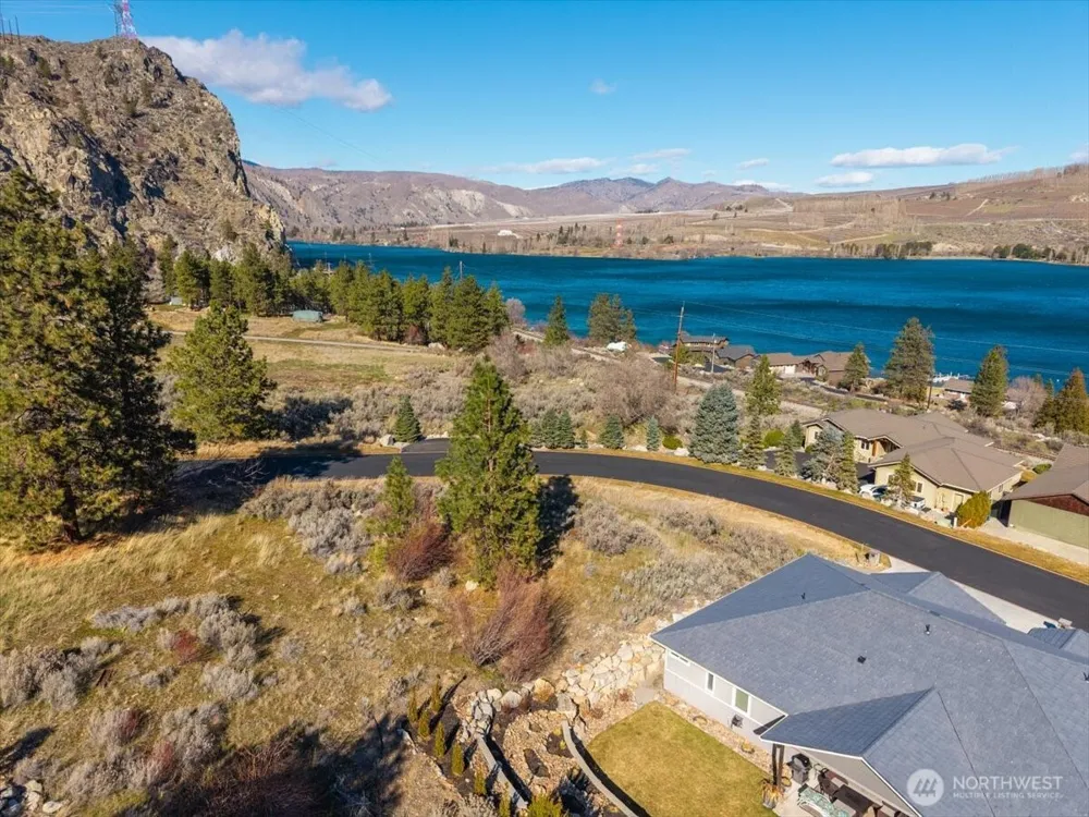 15315 Lakeview Street Entiat, WA 98822