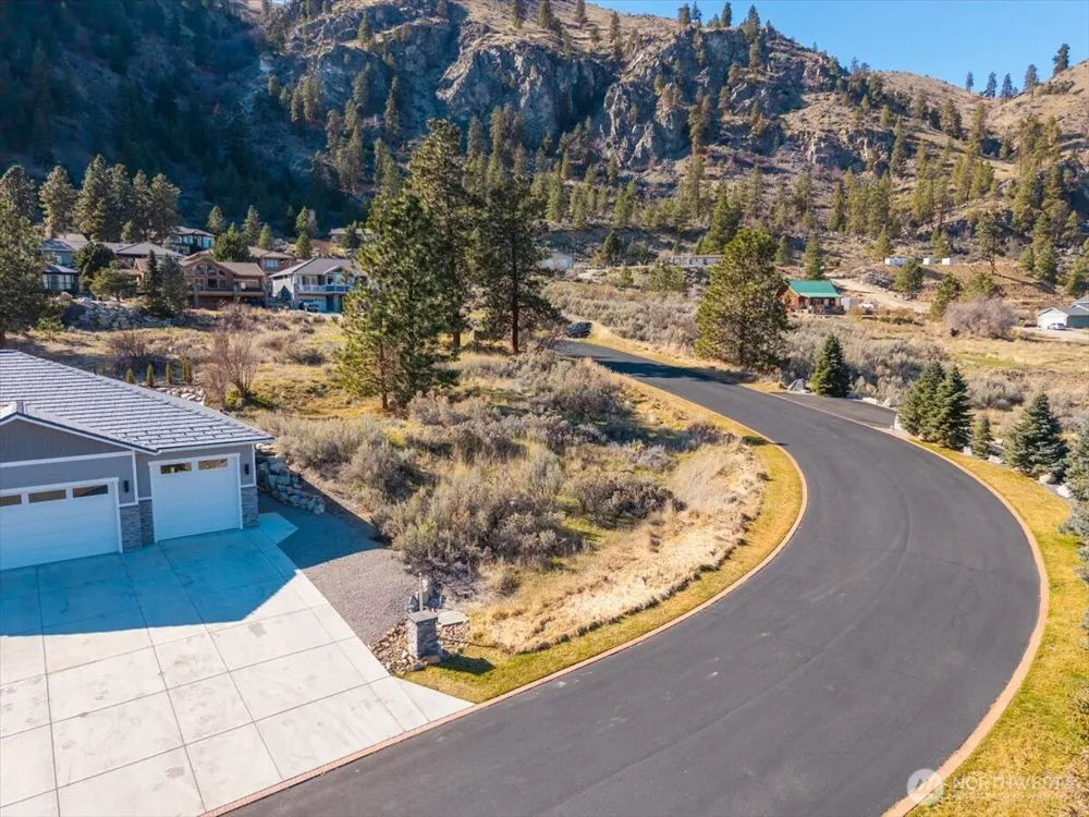15315 Lakeview Street Entiat, WA 98822