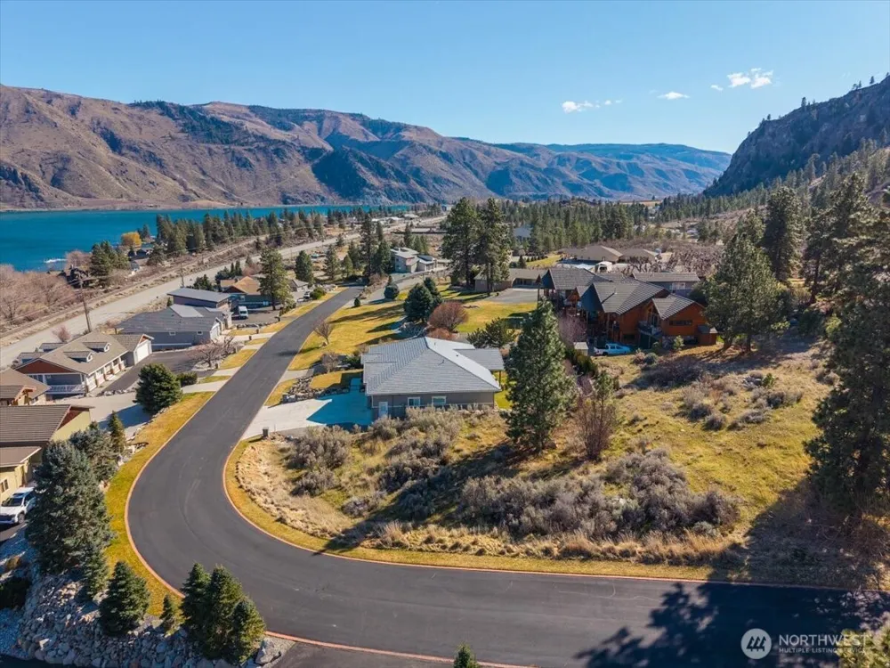 15315 Lakeview Street Entiat, WA 98822