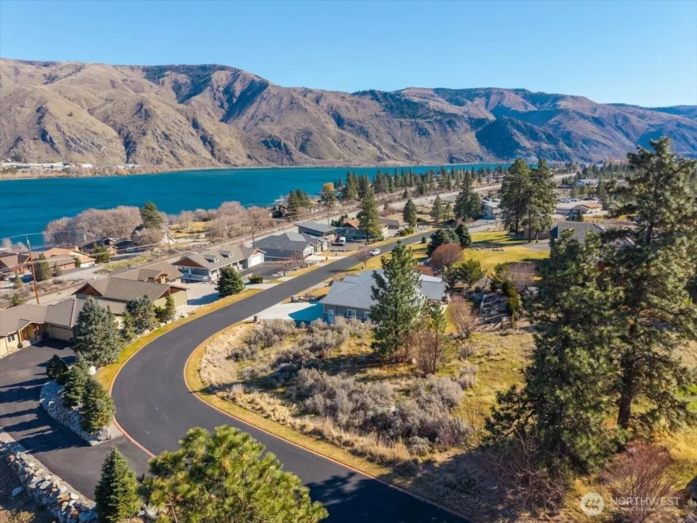 15315 Lakeview Street Entiat, WA 98822