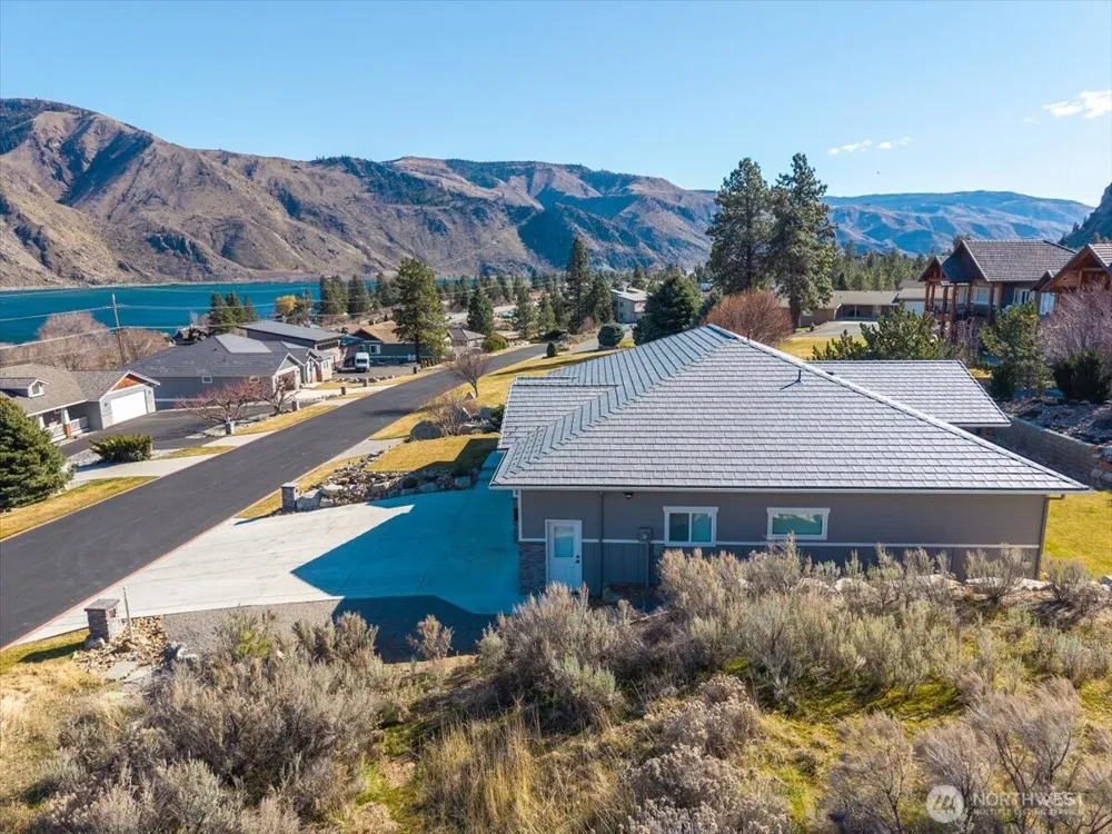 15315 Lakeview Street Entiat, WA 98822