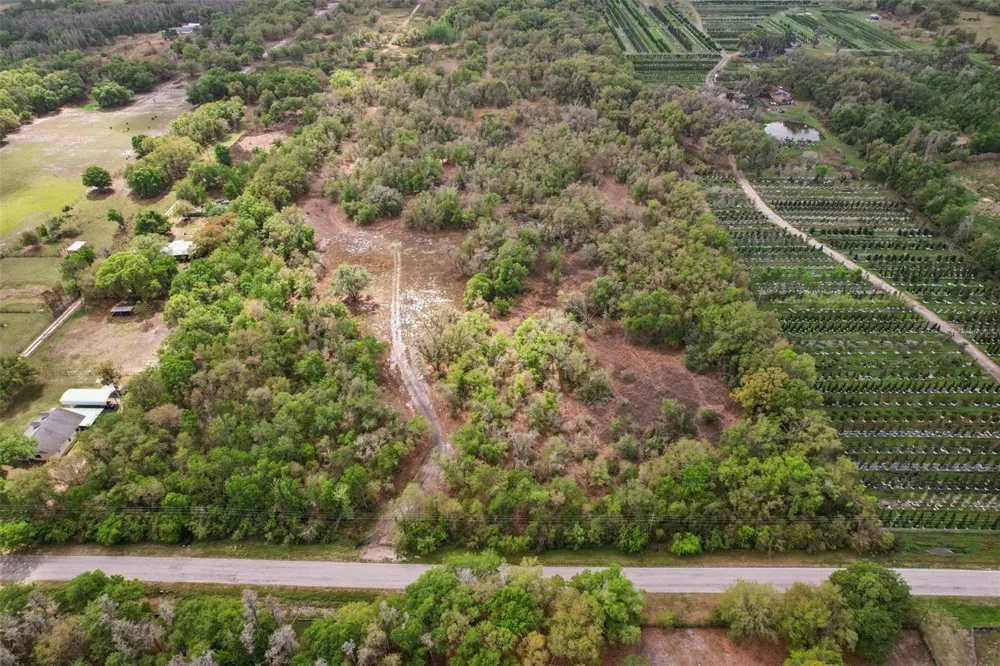 4021 BRUTON ROAD Plant City, FL 33565