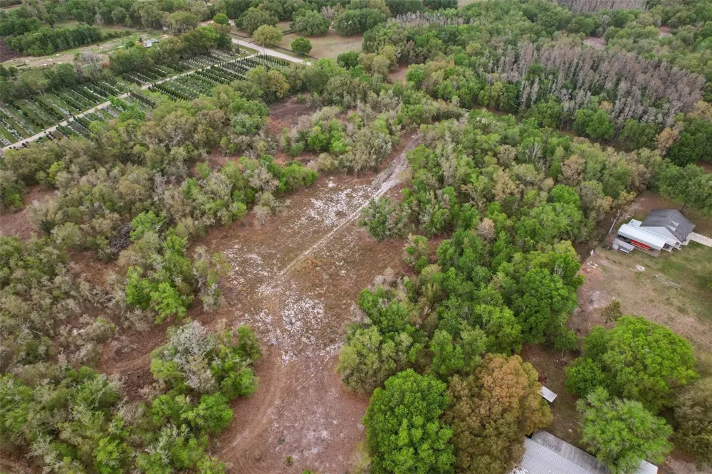 4021 BRUTON ROAD Plant City, FL 33565
