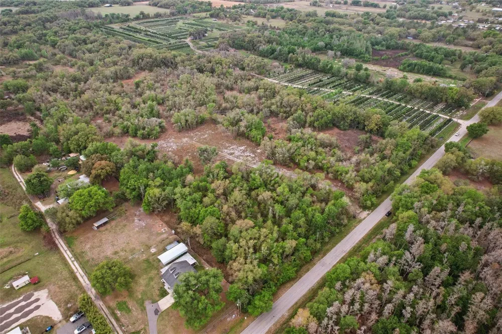 4021 BRUTON ROAD Plant City, FL 33565