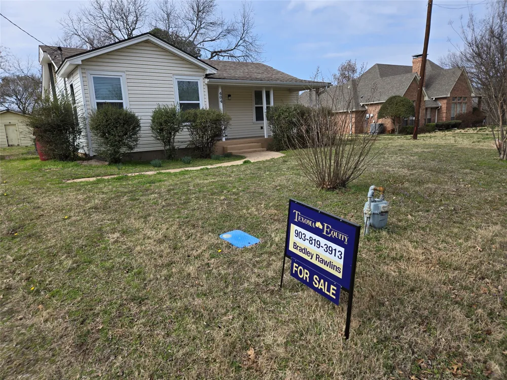 404 S Pecan Street Bells, TX 75414