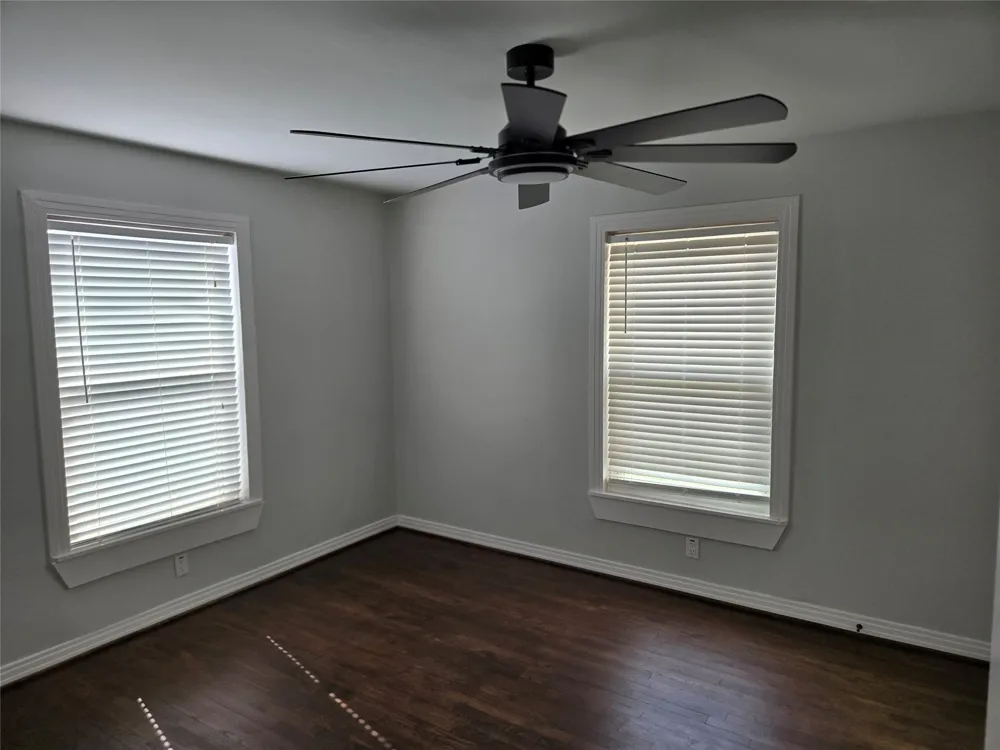 404 S Pecan Street Bells, TX 75414