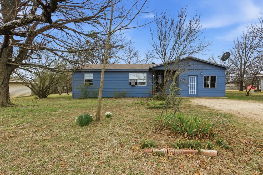 510 E State Highway 11 Tom Bean, TX 75489