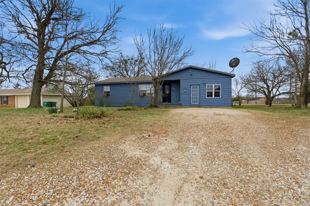 510 E State Highway 11 Tom Bean, TX 75489