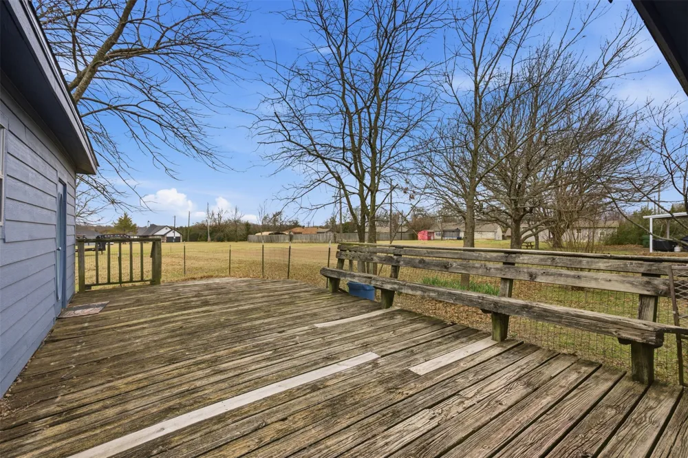 510 E State Highway 11 Tom Bean, TX 75489