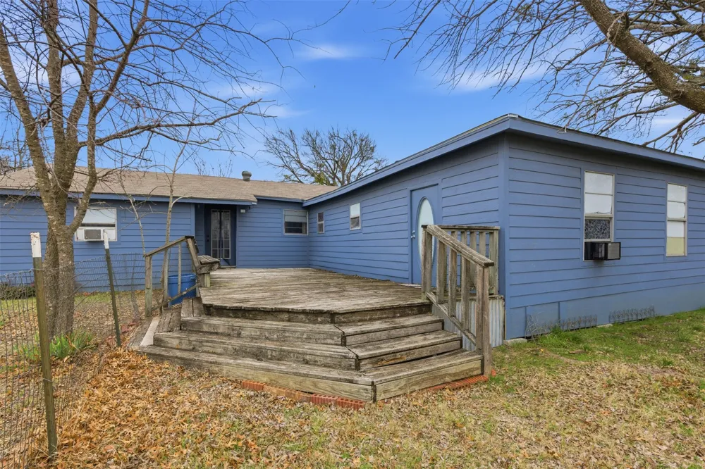 510 E State Highway 11 Tom Bean, TX 75489