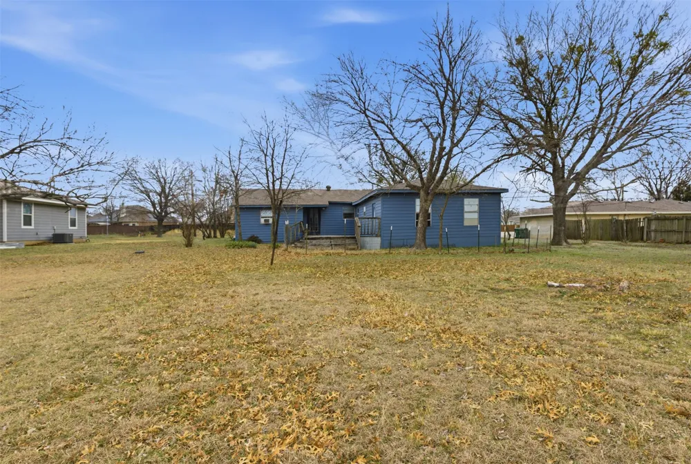 510 E State Highway 11 Tom Bean, TX 75489