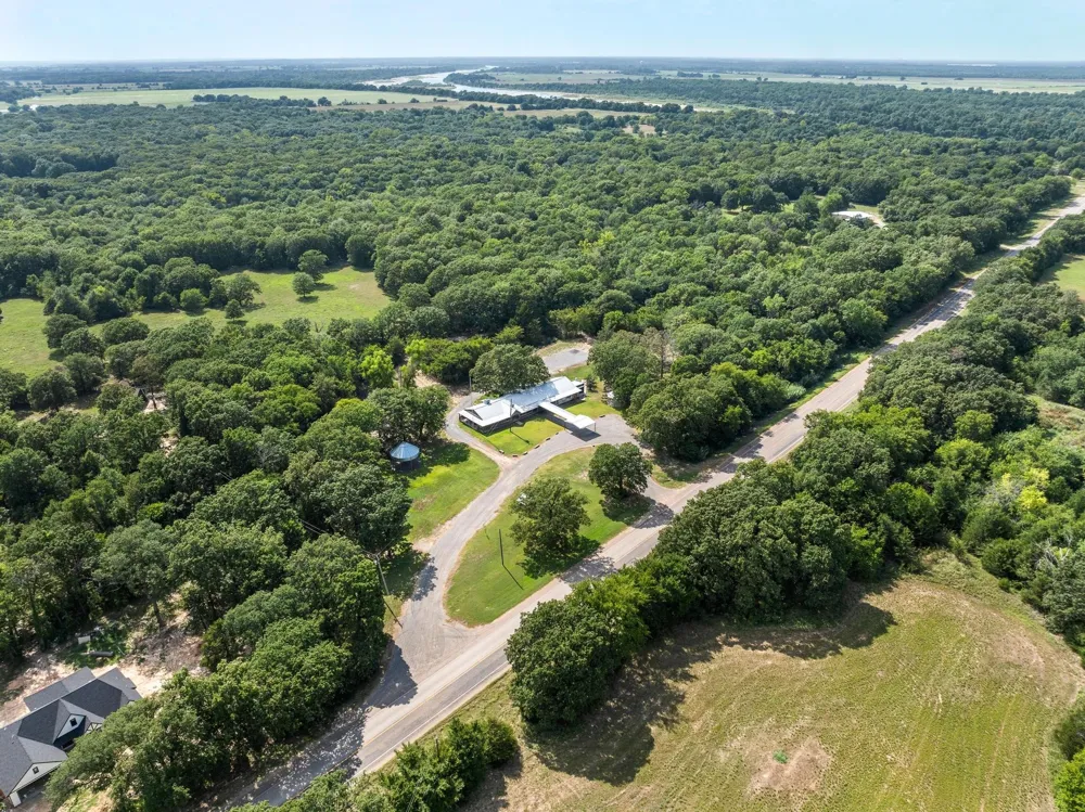10525 State Highway 78 Ravenna, TX 75476