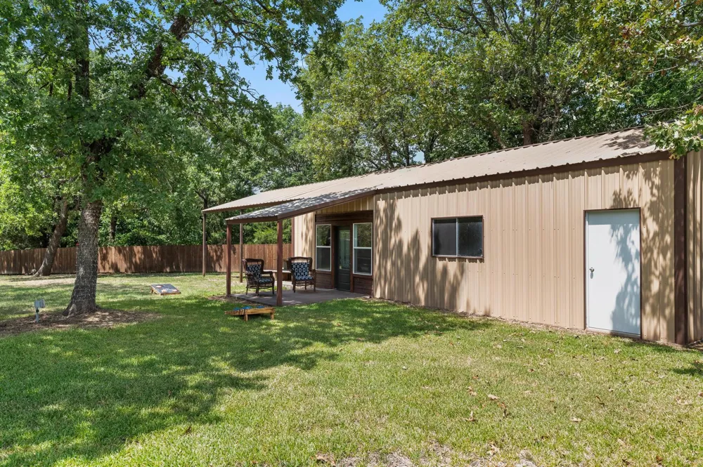 10525 State Highway 78 Ravenna, TX 75476