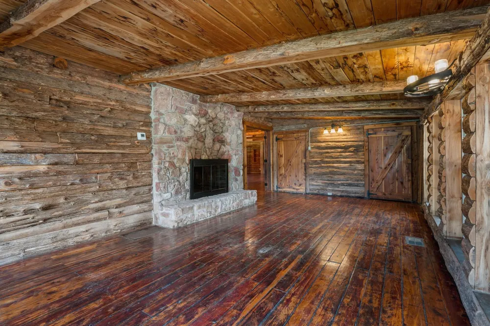 10525 State Highway 78 Ravenna, TX 75476