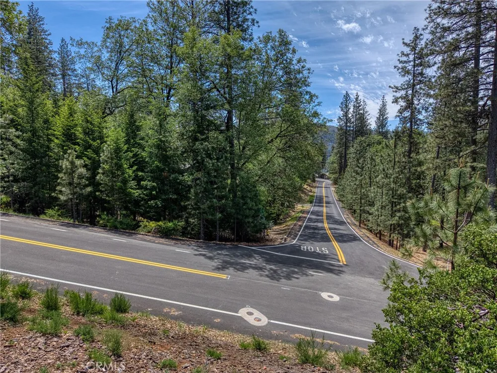 8713 Fox Cobb, CA 95426