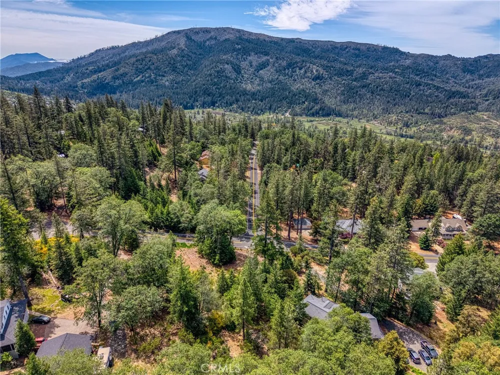 8713 Fox Cobb, CA 95426