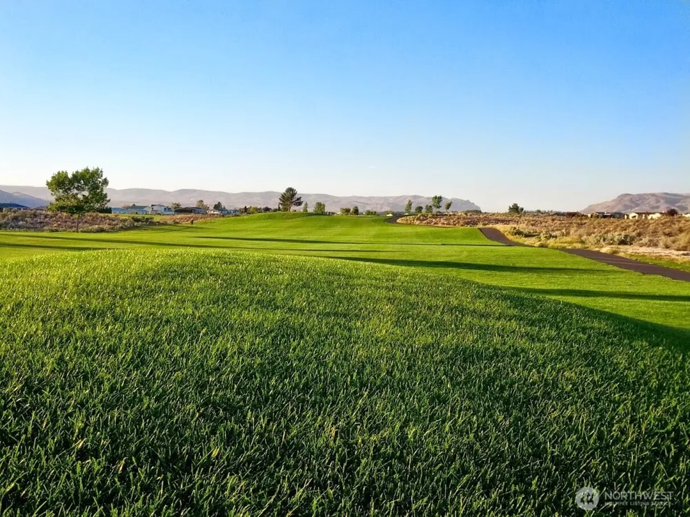 509 SW Desert Aire Dr SW #11 Mattawa, WA 99349