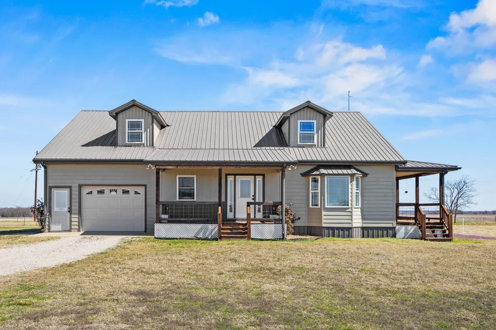 4379 County Road 4804 Wolfe City, TX 75449