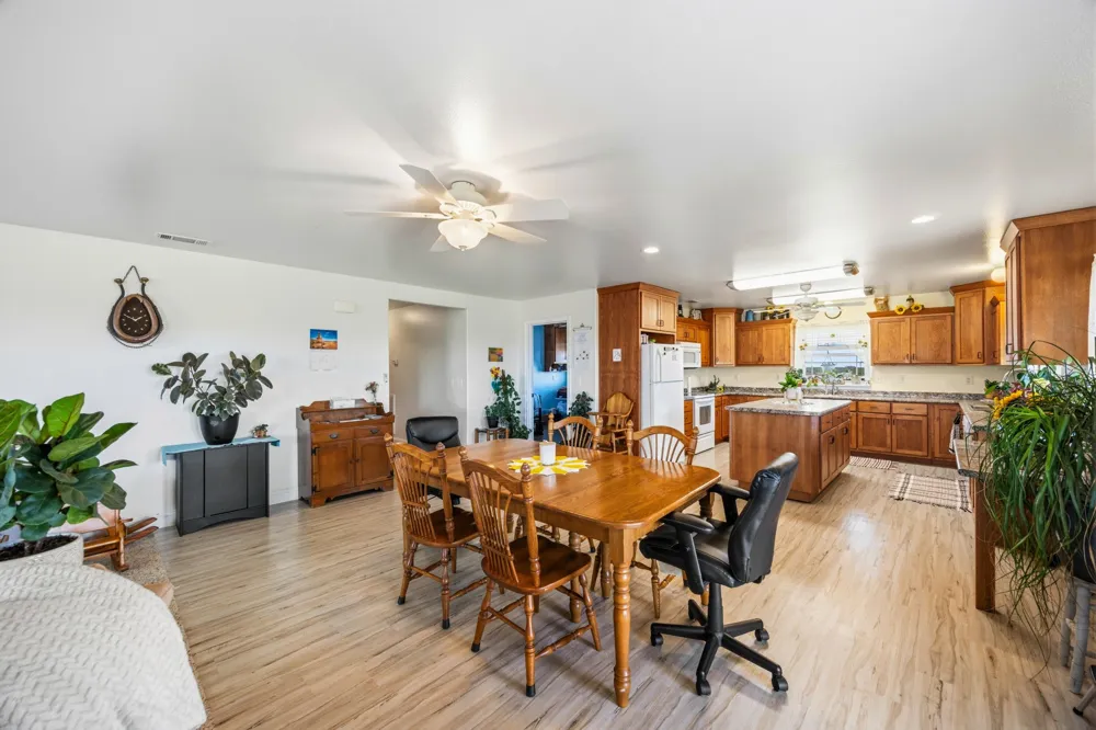 4379 County Road 4804 Wolfe City, TX 75449