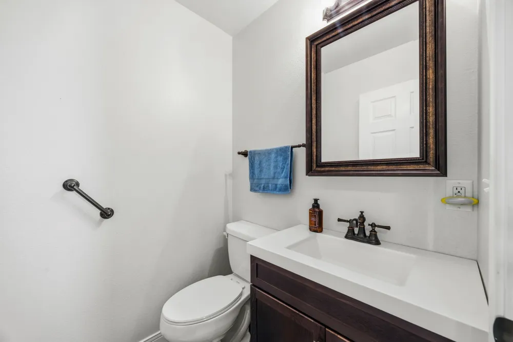 4379 County Road 4804 Wolfe City, TX 75449