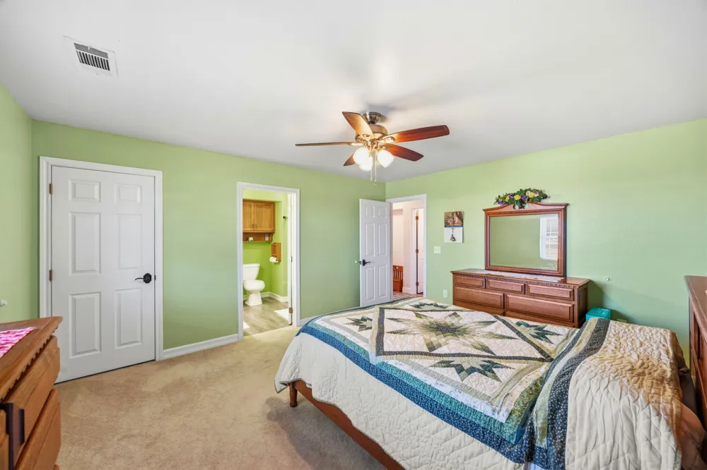 4379 County Road 4804 Wolfe City, TX 75449