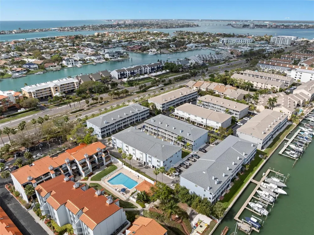 545 PINELLAS BAYWAY S #207 Tierra Verde, FL 33715
