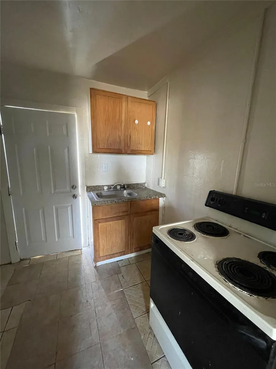 131 B STREET #2 Lake Wales, FL 33853