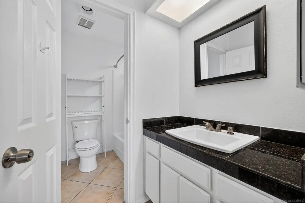 2063 Lakeridge Circle #101 Chula Vista, CA 91913