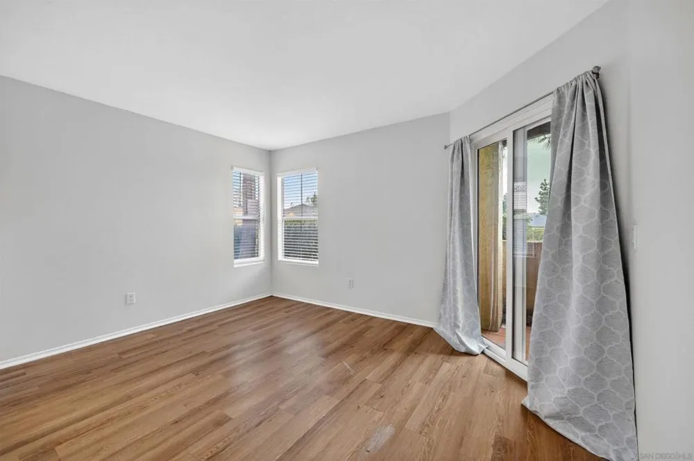 2063 Lakeridge Circle #101 Chula Vista, CA 91913