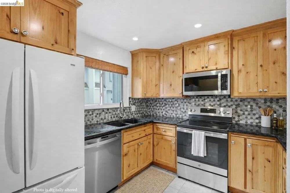 18018 Sahara Rd Hayward, CA 94541