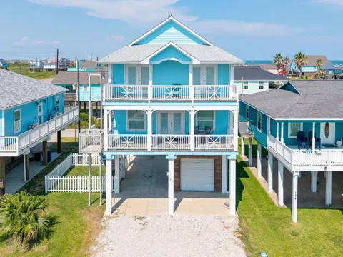 128 Mar Vista Court