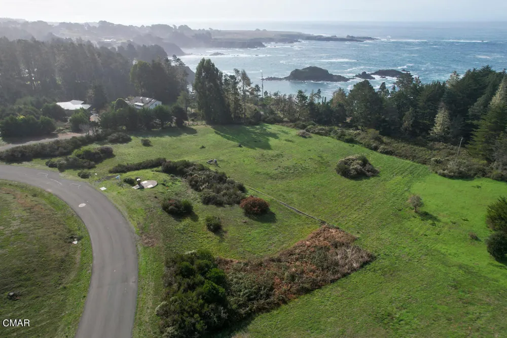 44821 Baywood Drive Mendocino, CA 95460