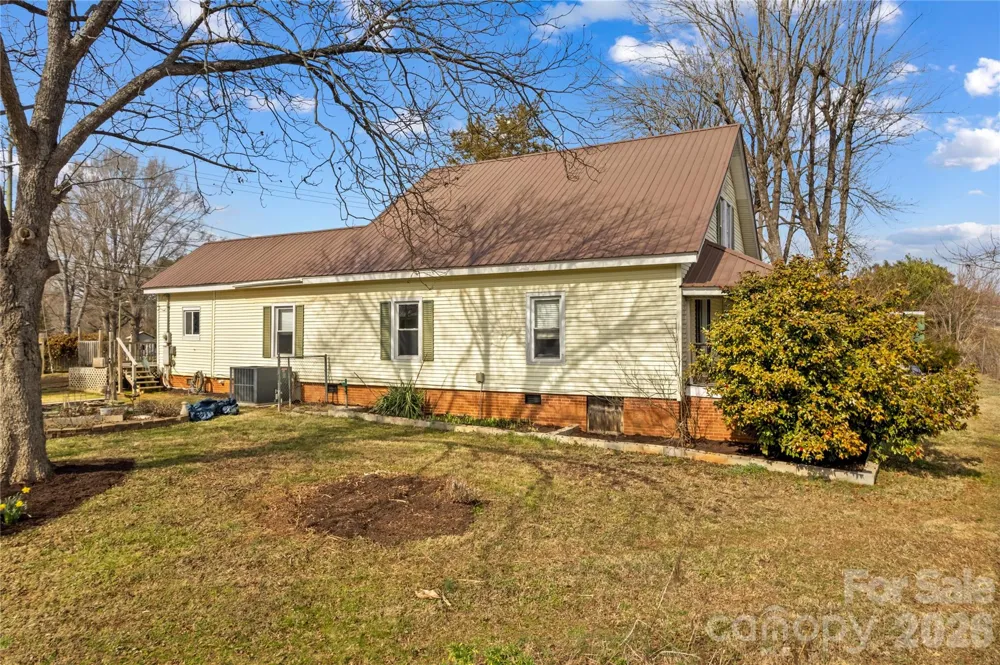 1022 Railroad Avenue China Grove, NC 28023