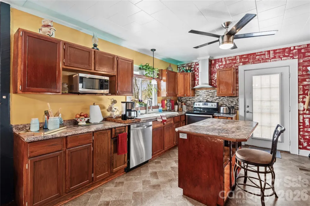 1022 Railroad Avenue China Grove, NC 28023