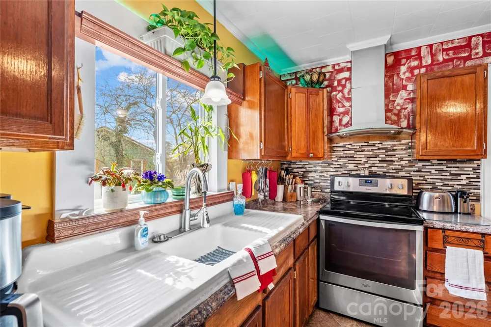 1022 Railroad Avenue China Grove, NC 28023