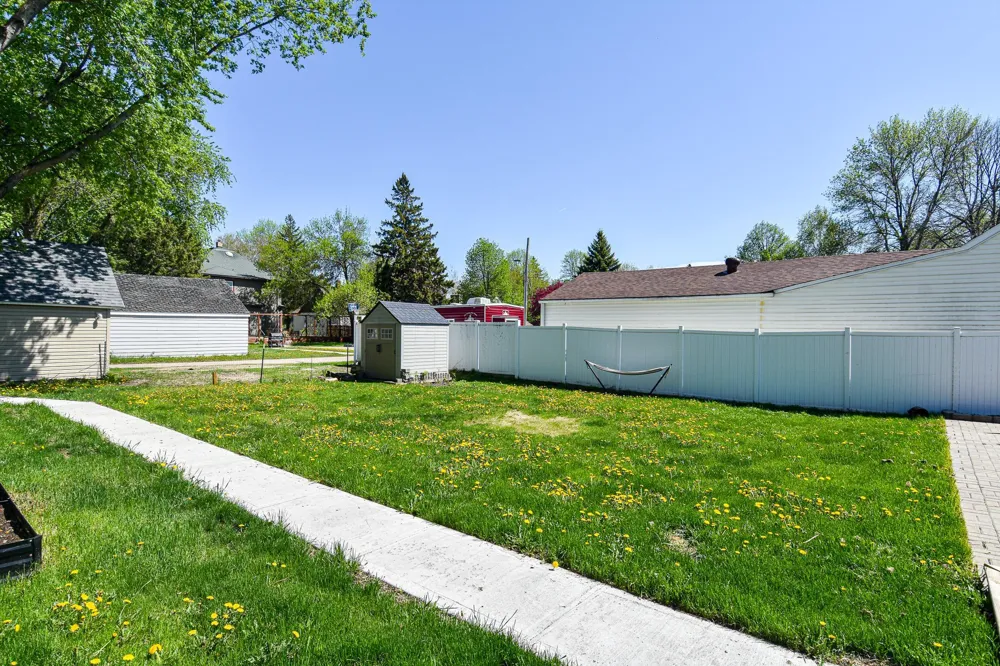 720 Arnold Avenue Thief River Falls, MN 56701