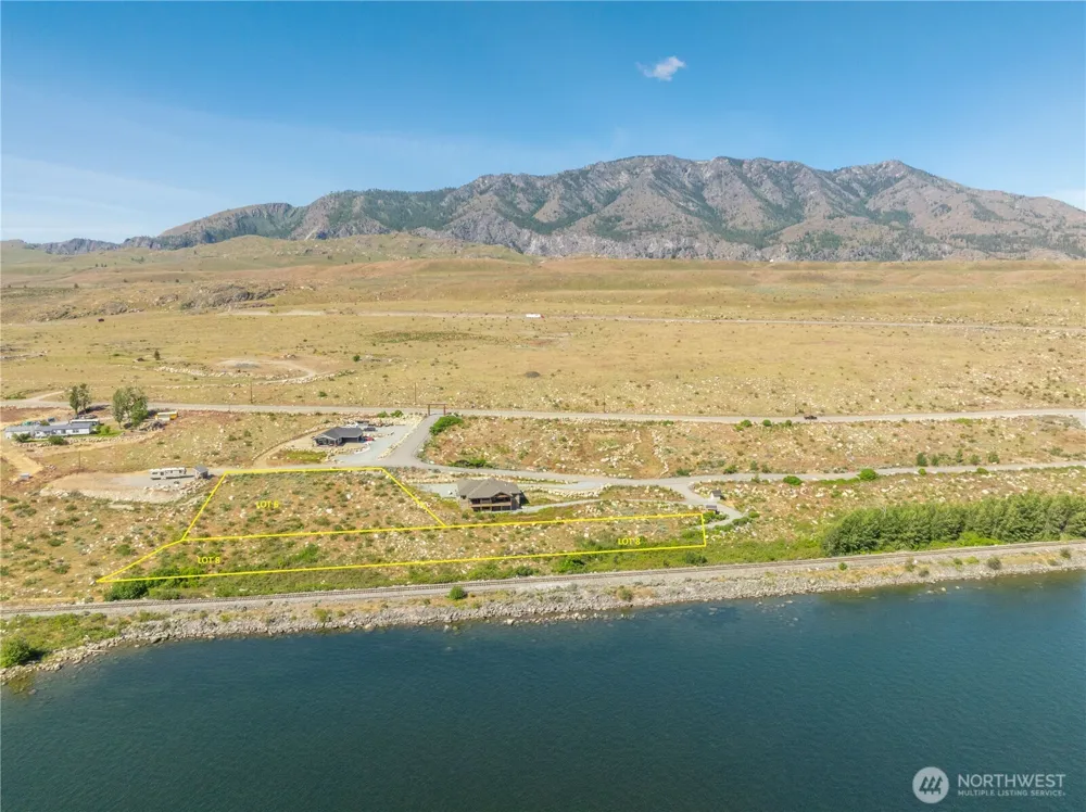 8 XXX Boulder Gulch Drive Pateros, WA 98846