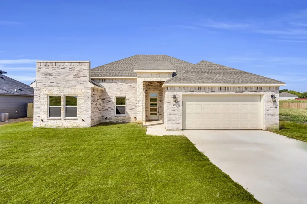 530 E Lamar Street Palmer, TX 75152
