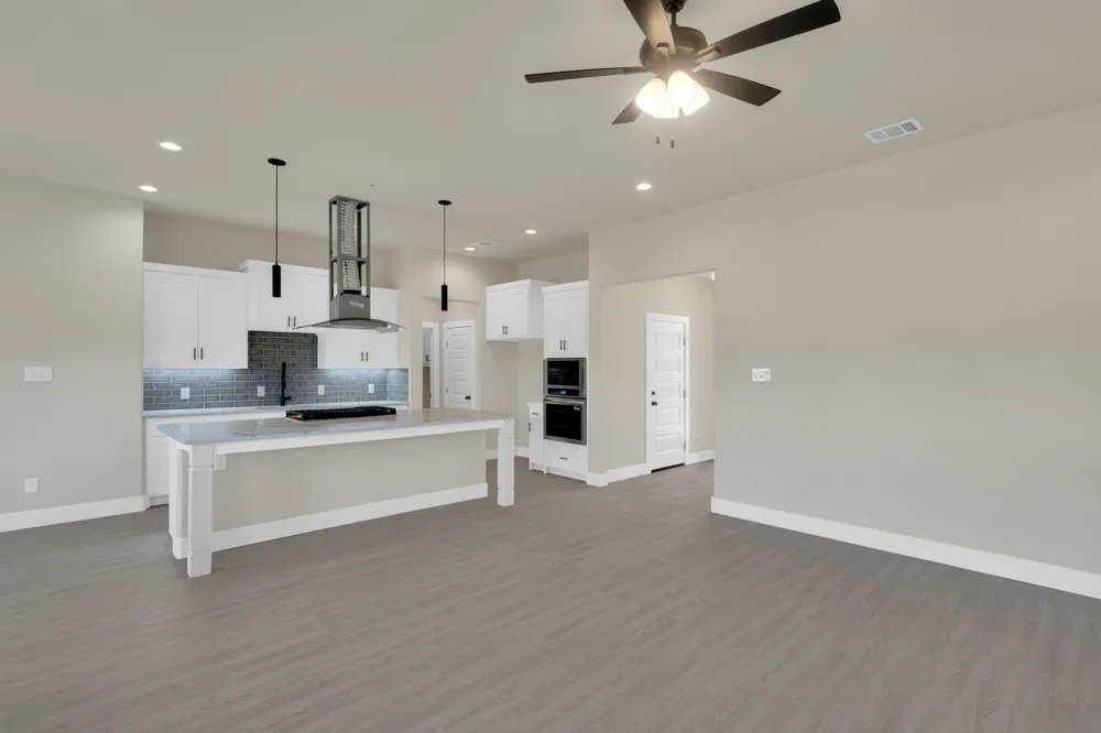 530 E Lamar Street Palmer, TX 75152